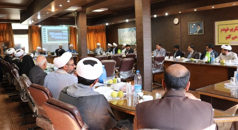 دانشگاه فرهنگیان کرمان میزبان مسئولین دفاتر نهاد مقام معظم رهبری و مدیران گروه های معارف اسلامی دانشگاه های استان بود. 5