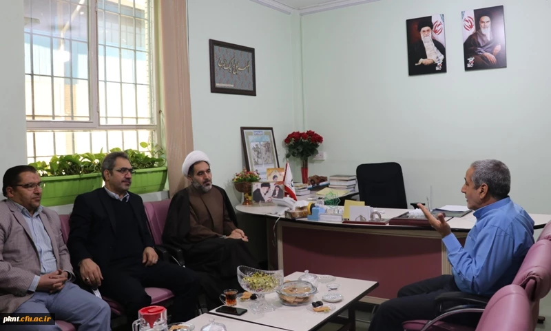 دیدار رییس دانشگاه فرهنگیان کرمان با مدیر کل بنیاد شهید استان