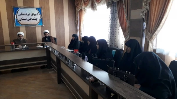 در چهل و هشتمین شورای فرهنگی و اجتماعی پردیس های دانشگاه فرهنگیان کرمان مقرر گردید به مناسبت بزرگداشت 16 آذر روز دانشجو، برنامه هایی با محوریت تشکل های دانشجویی در پردیس ها برگزار شود. 3