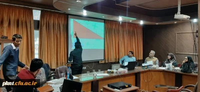 برگزاری کارگاه مدل سازی و کاربرد آن در آموزش ریاضی در دانشگاه فرهنگیان استان کرمان