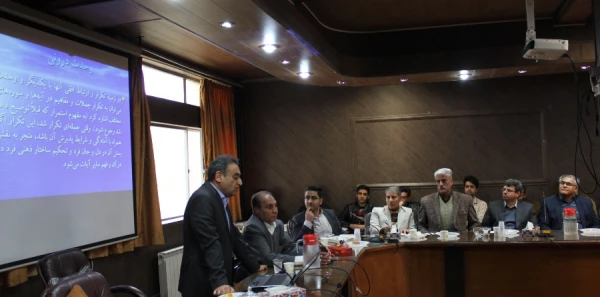 نشست علمی تخصصی «سازماندهی محتوای برنامه های درسی با الهام از آیات قرآن کریم»