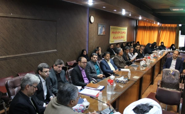 نشست هم اندیشی مصاحبه گران و عوامل اجرایی مصاحبه آزمون استخدام پیمانی آموزش و پرورش در سال ۹۸ 4