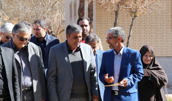 بازدید مدیر کل آموزش و پرورش استان کرمان از فرایند انجام مصاحبه داوطلبان آزمون استخدام پیمانی (ماده۲۸) سال ۹۸ 6